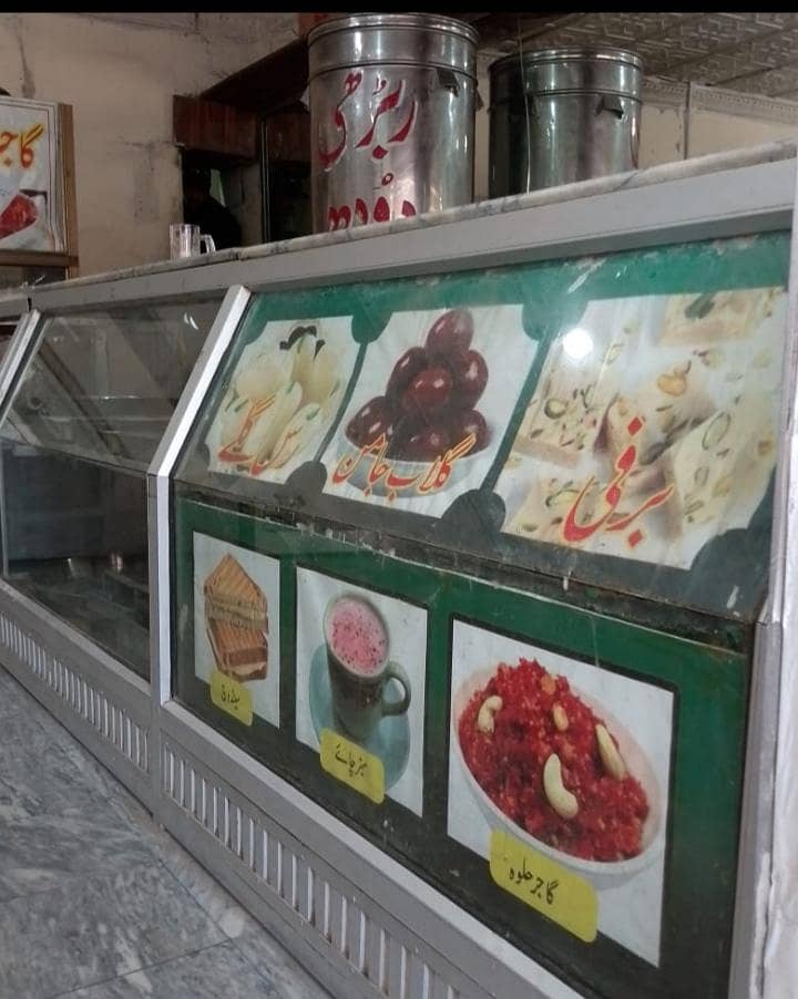 Shop Table 0