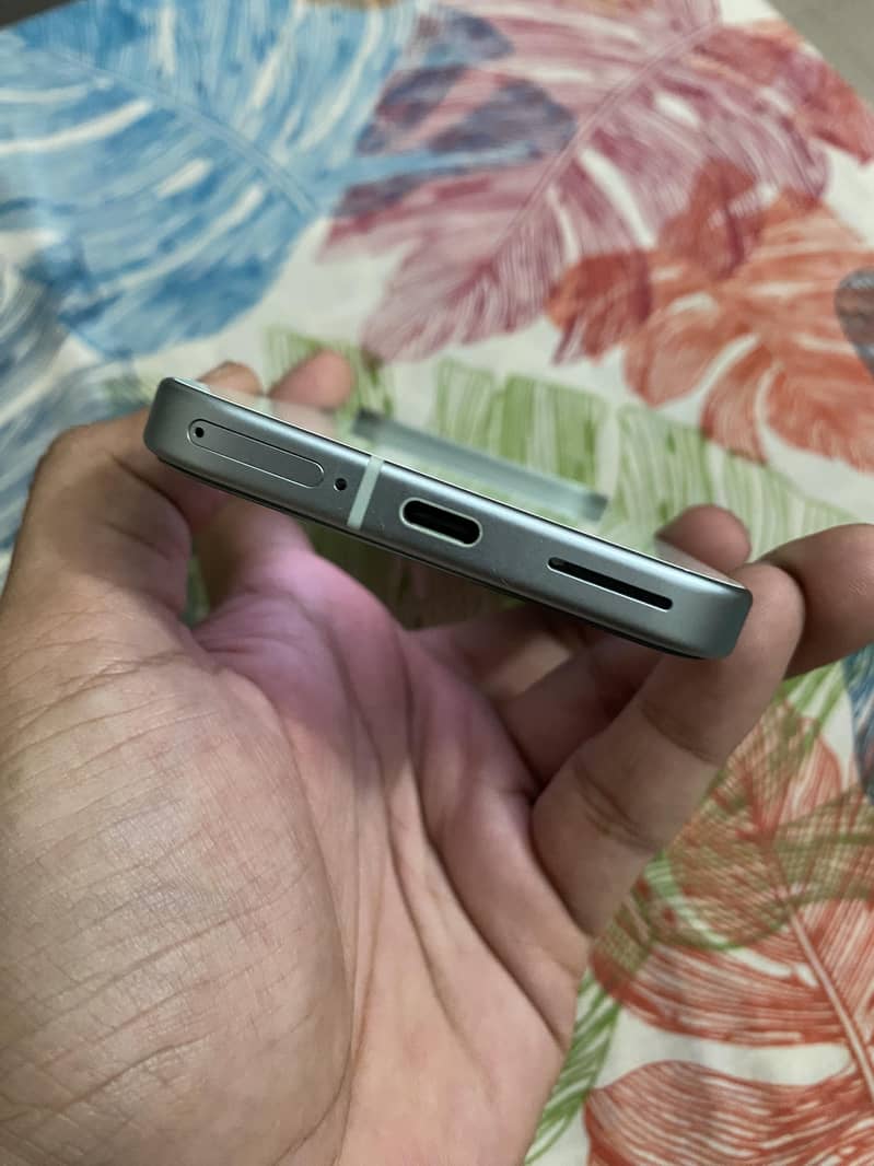Google Pixel 9 3