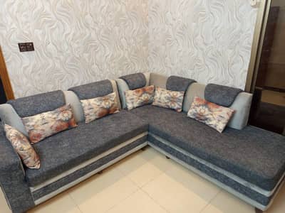 L-shaped sofa set