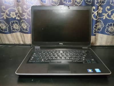 Dell latitude more detail read description