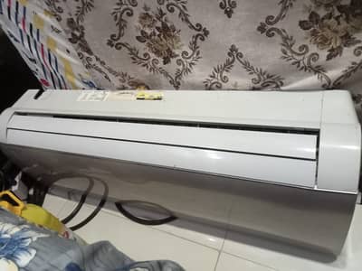 Haier 1.5 Ton DC Inverter AC (Heat & Cool)