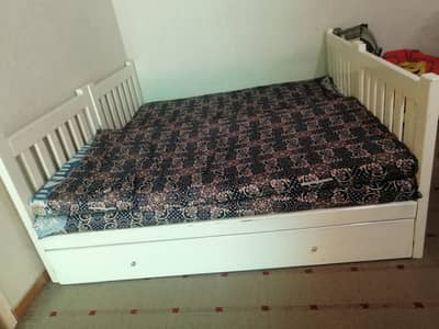 3 beds