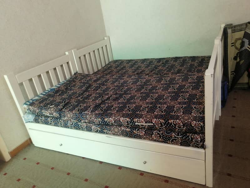 3 beds 3
