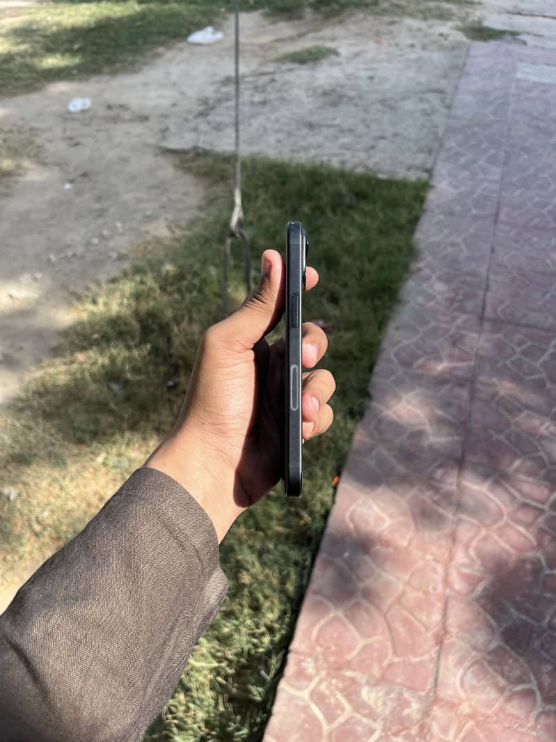 iPhone 15 1