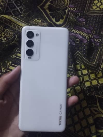 tecno camon 18T white colour 4/128 +3 extend ram