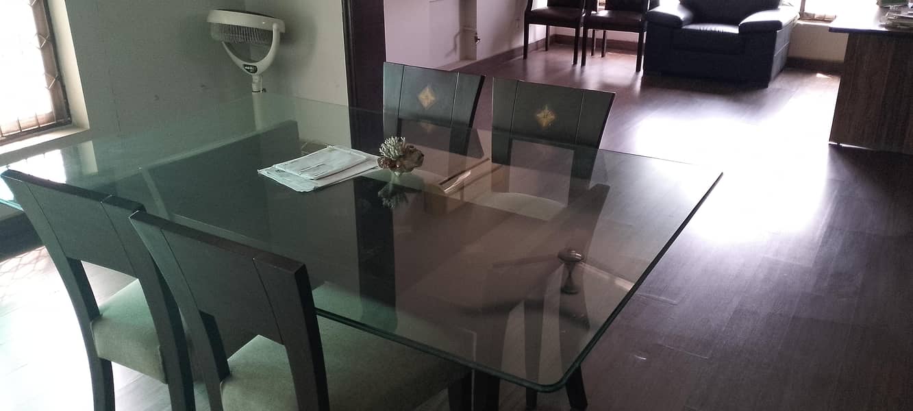 6 seater dining table 0