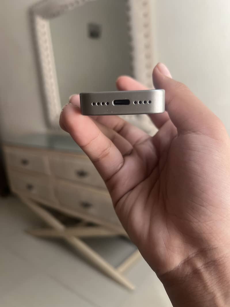 Mini iphone17 2