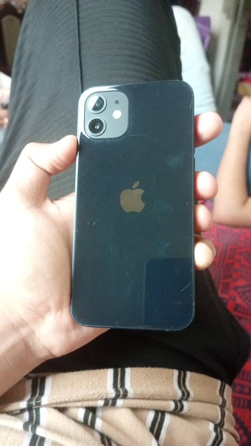 iPhone 12 0
