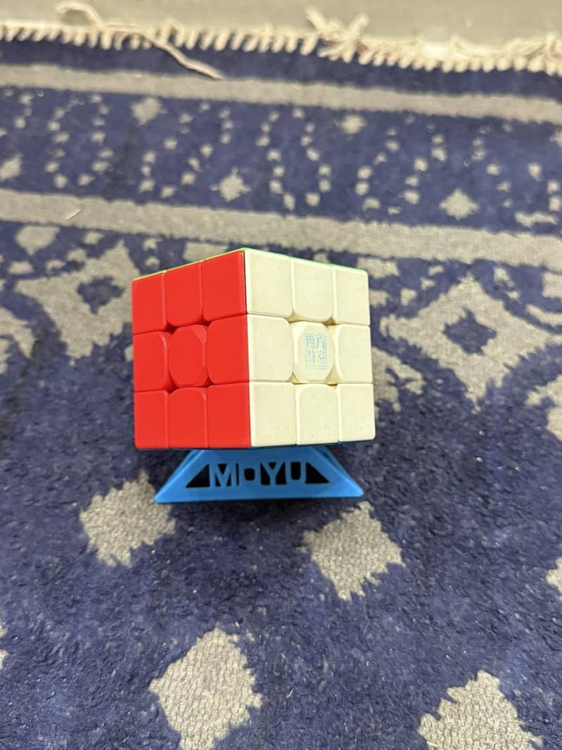 11 rubix cubes 1