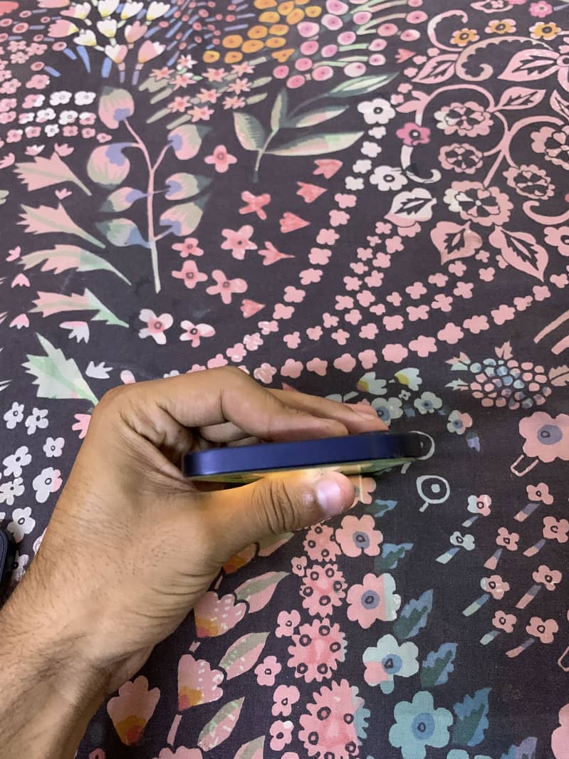 IPHONE 12 8