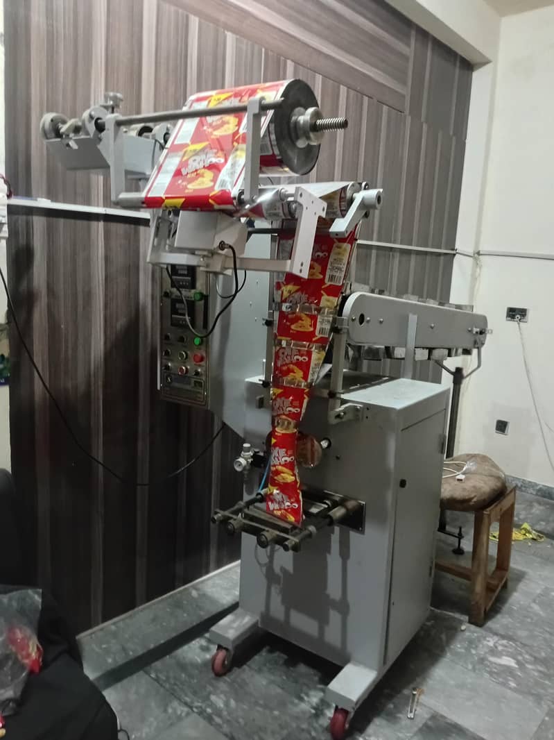 potato chips packing machine 1