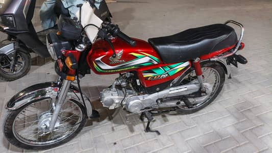Honda 70 22 modal good condison03118537247