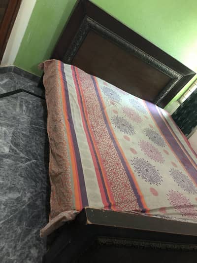 King size bed