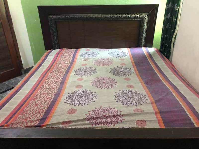King size bed 1