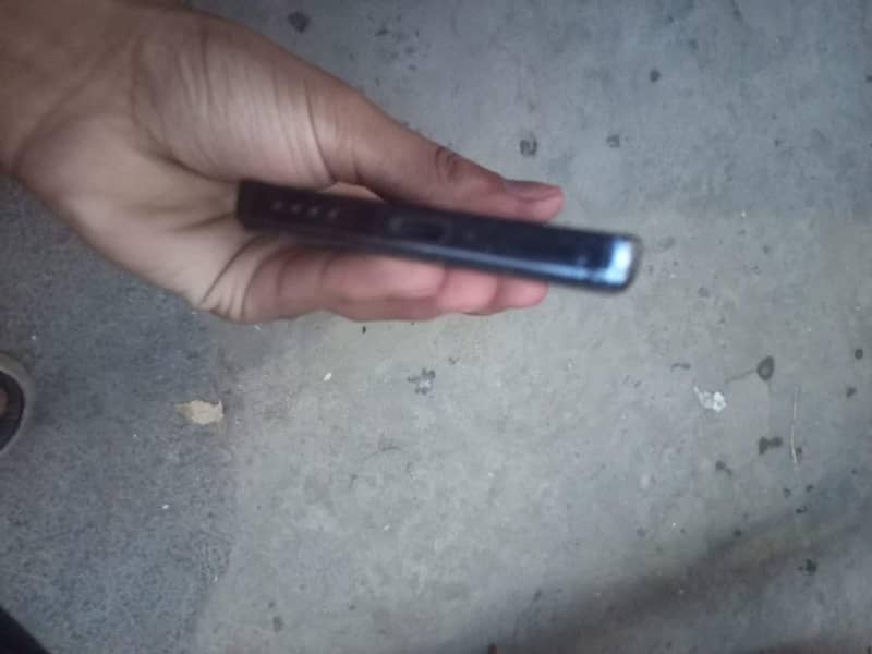 infinix note 40 panel crack 2