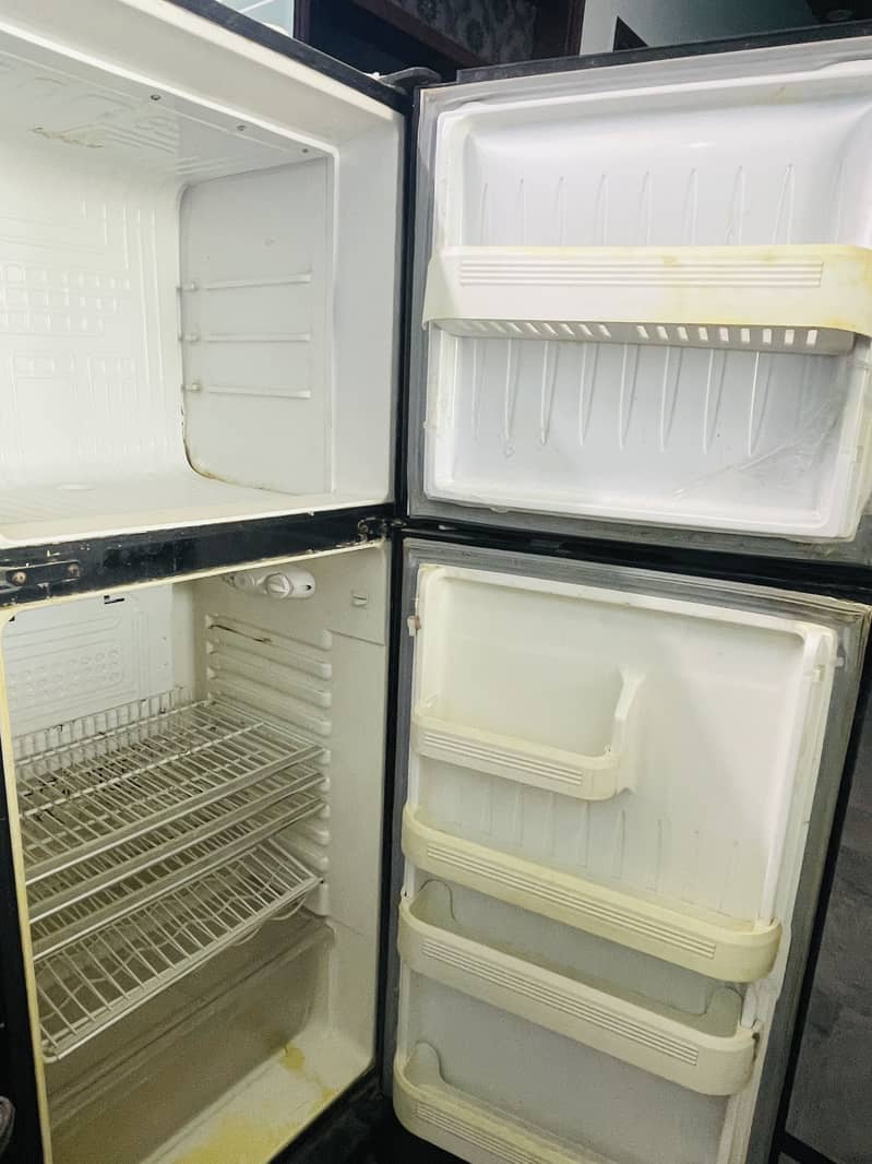 refrigerator 3