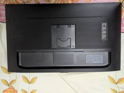 Samsung 27" 2K QHD Monitor S27A600UUN — 10/10 Condition