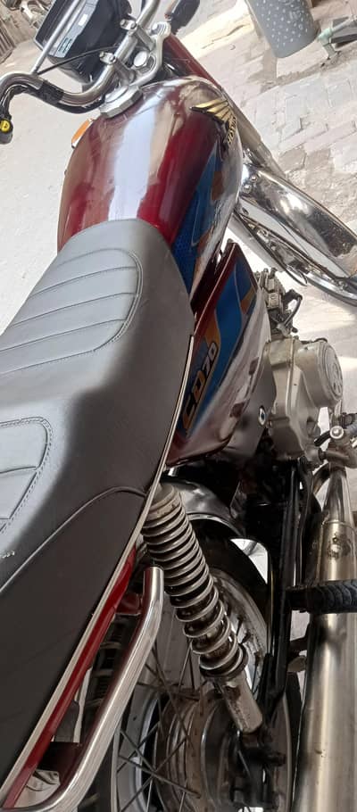 Ravi Bike 70cc Like New Bike  Card and Letter Complete