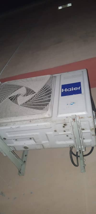 Haier Black Inverter AC 1.5 Ton Outclass Condition