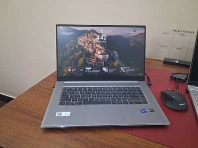 HP ZBook Studio 15.6 inch G8