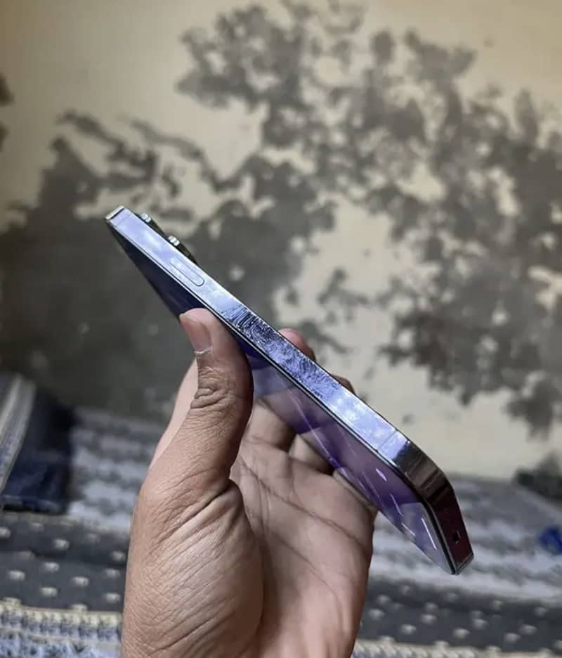 Iphone 14 pro max 4