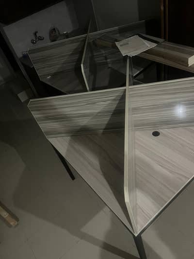 Workstations 4 by 4 with ideal space
