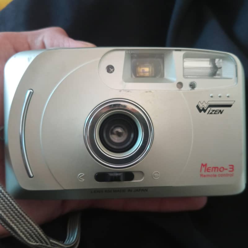 Memo-3 camera 8