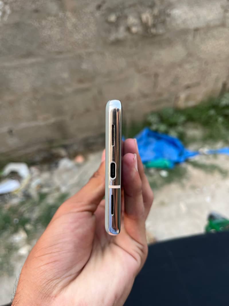 Google pixel 7 pro 2