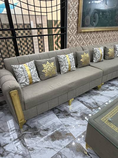 Sofa Set Available