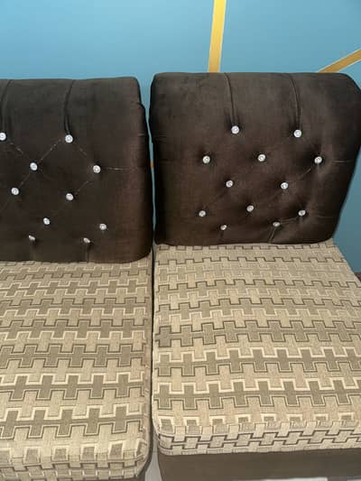 Selling 7 seater sofa n chairs