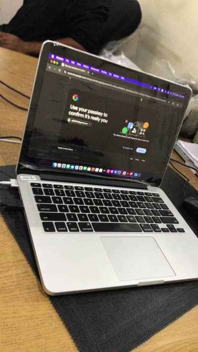 MacBook Pro (Retina, 13-inch, Early 2015)