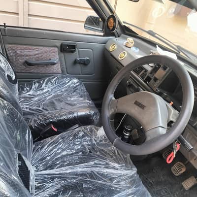2015 Rear car Good condition selling in emergency