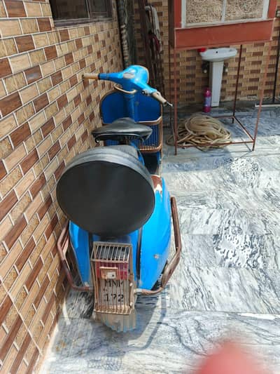 vespa delux