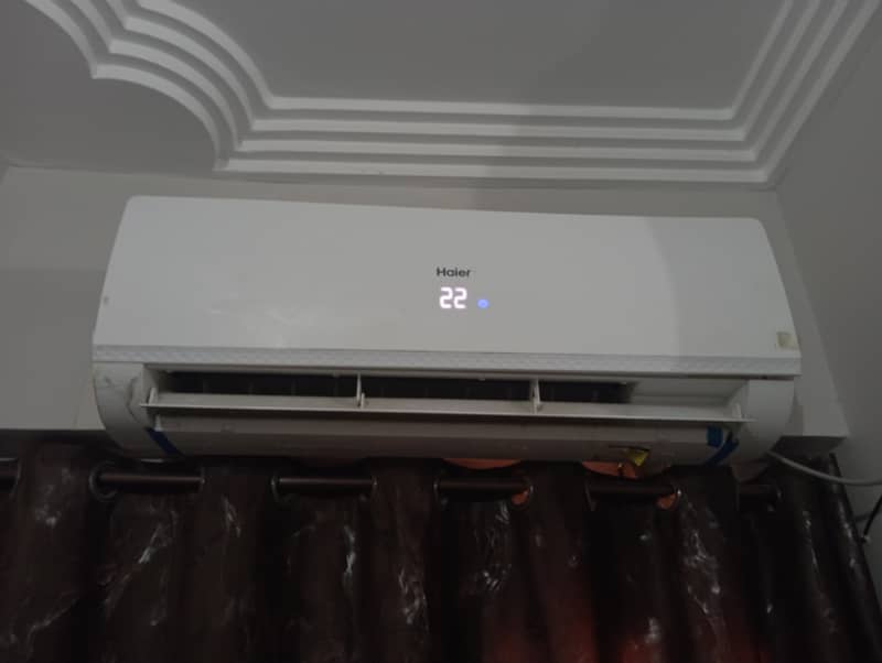 Haire Split AC Excellent Condition 4