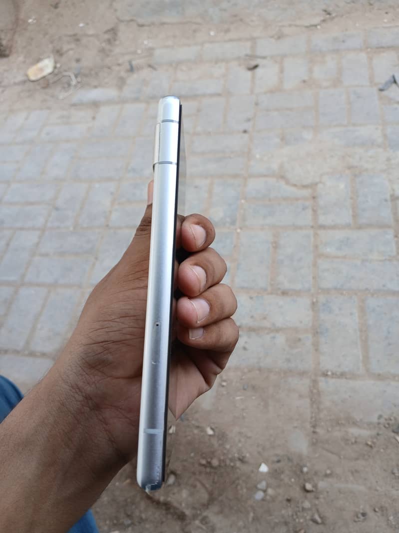 Google Pixel 7a 2