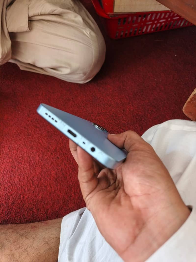 Realme Note 60 4