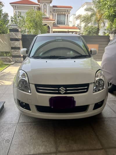 Suzuki Swift DLX Navigation 1.3 Auto