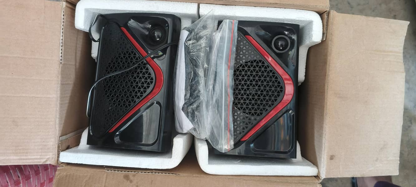 high volume Speaker 0