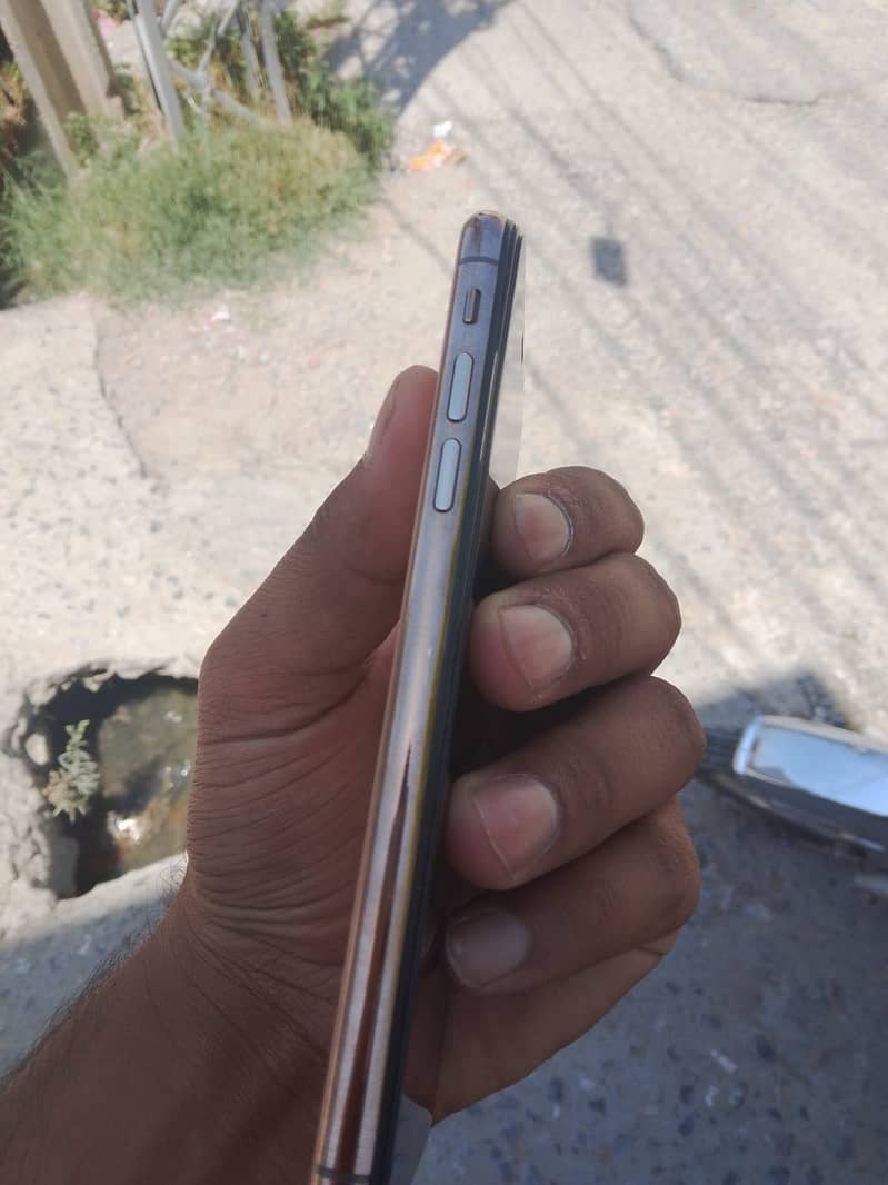 Iphone xs 1