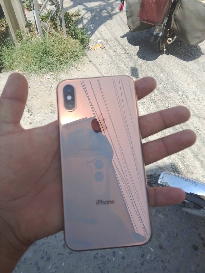 Iphone xs 4