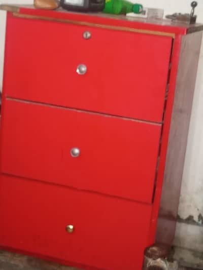 Shop cabinet