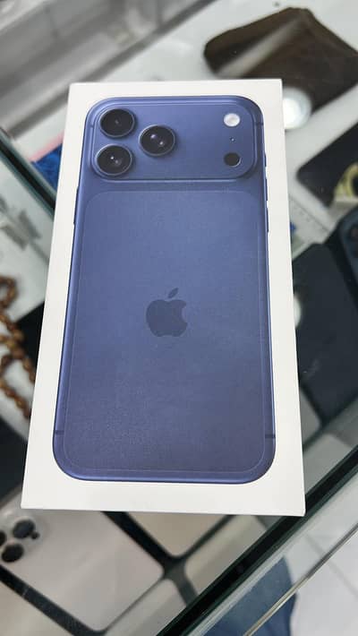 I phone 17pro max  256 factory unlocked E Sim with box Cable blue