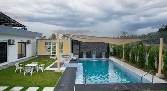 Swimming Pool (Everland Farms)
