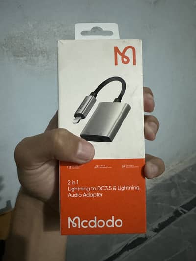 Mcdodo 3 in 1 lightning to 3.5mm splitter