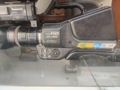 PANASONIC MDH2 PROFAISONAL CAMERA