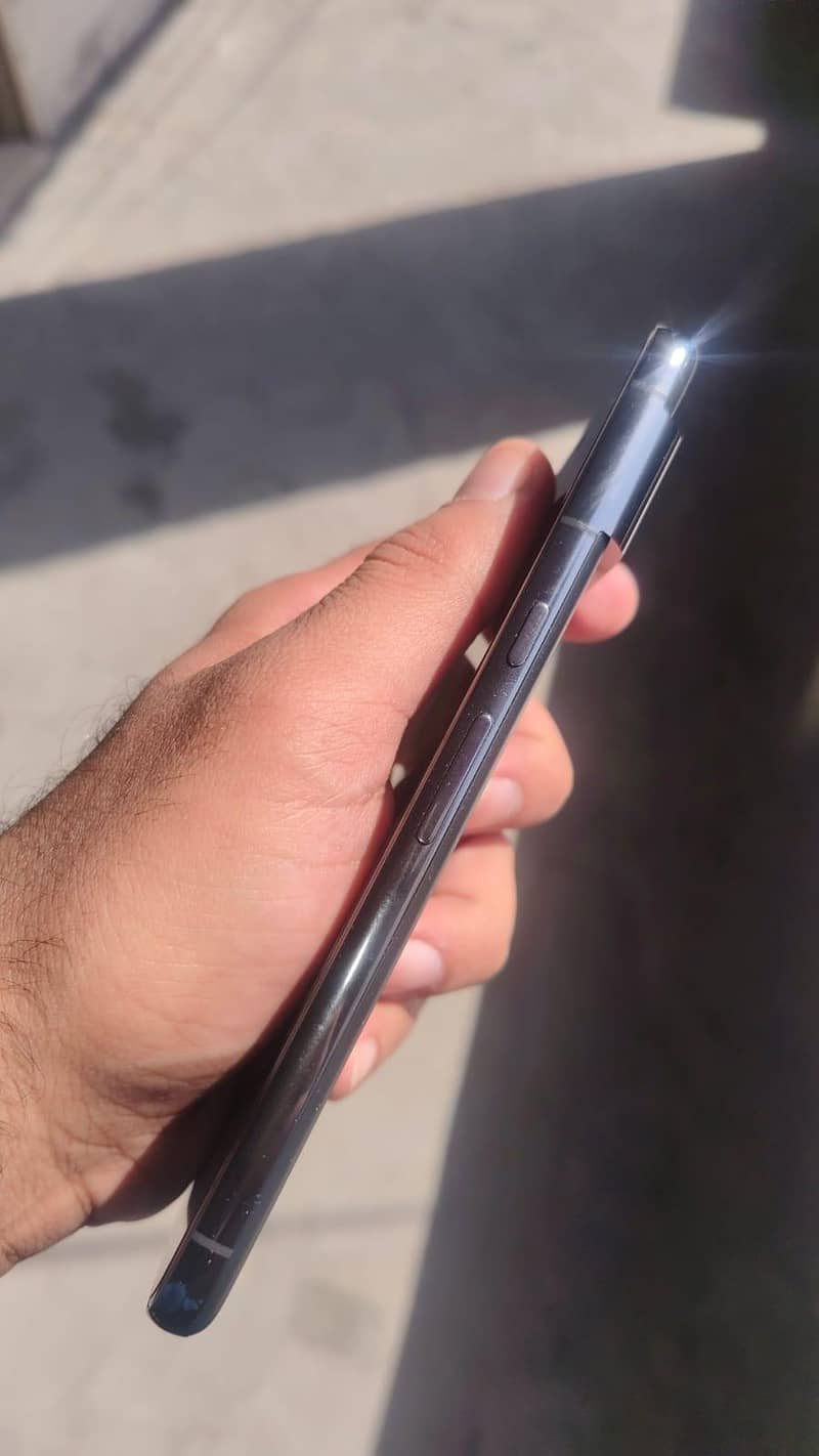 Google Pixel 8 pro 6