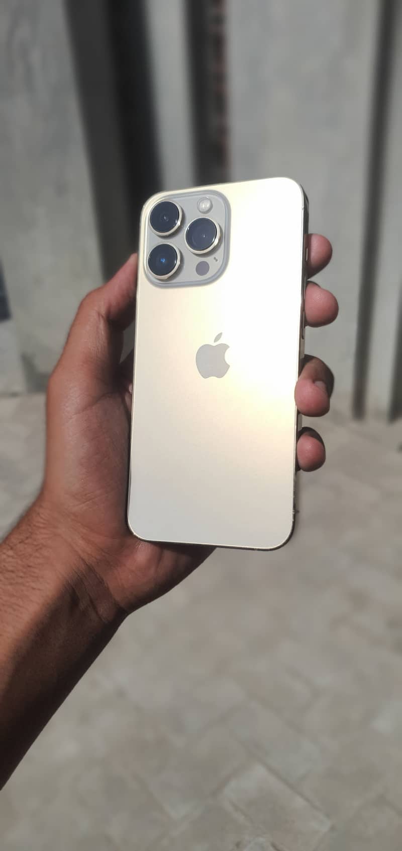 Apple iPhone 13 Pro 0
