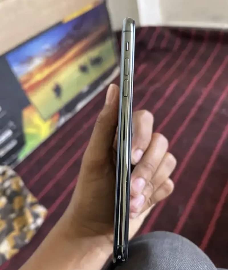 Iphone 11 pro max 3