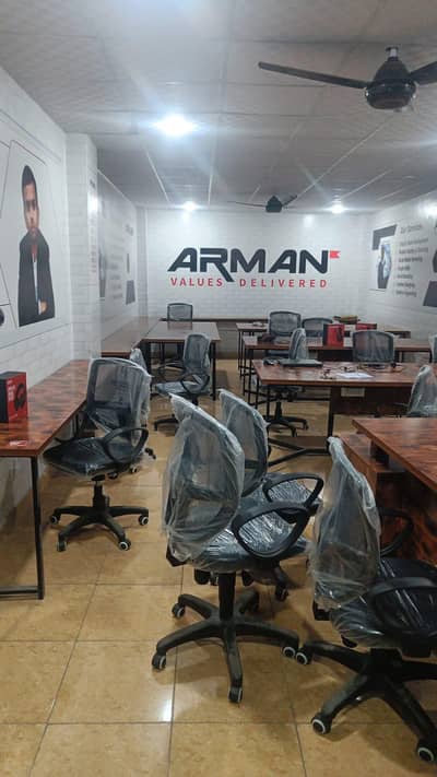 Reserve Your Seat Monthly Workspace 030 70177 549