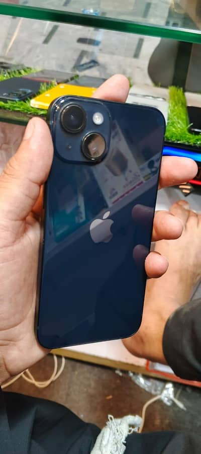 I phone 14 look hai 128gb 94 battery 